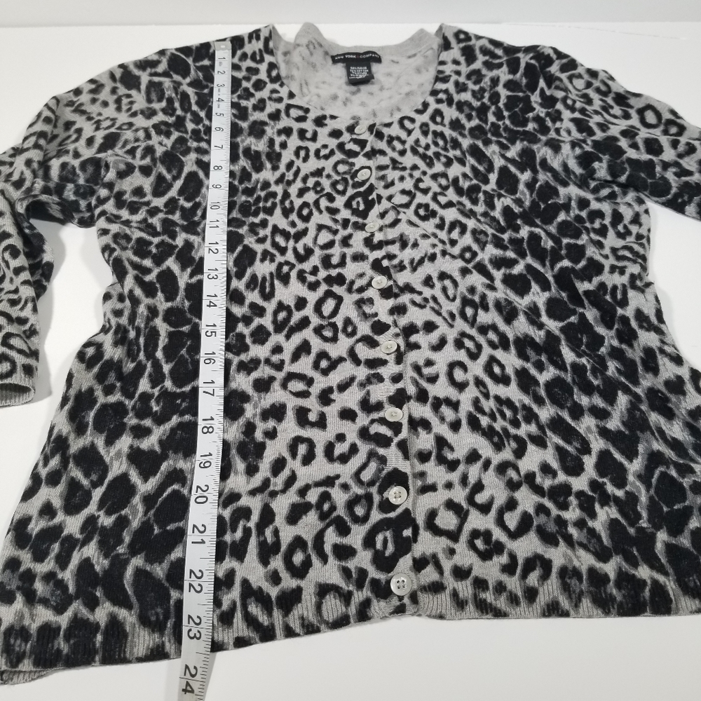 🕶️ New York & Company size small - Picture 4 of 5